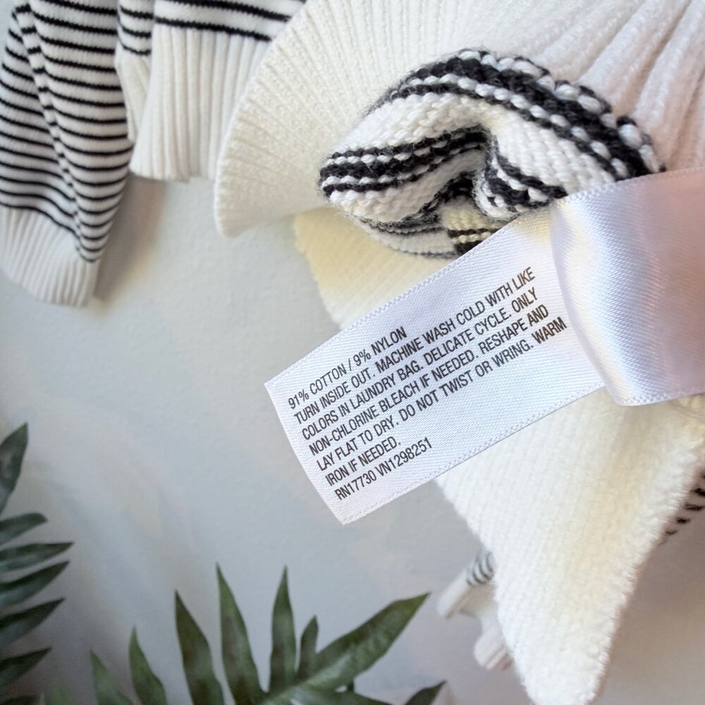 Universal Thread Sweater - image 5